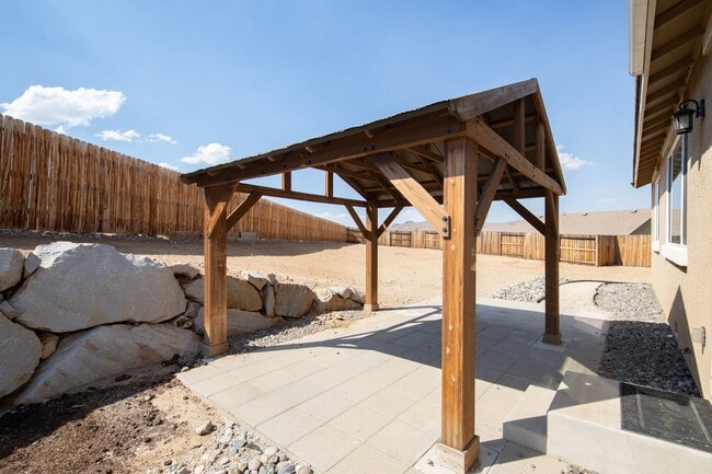 Building Photo - Golden Valley One Story - No pets permitted