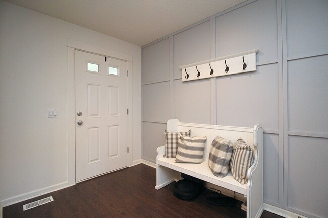 Building Photo - 20149 SW Georgene Ct