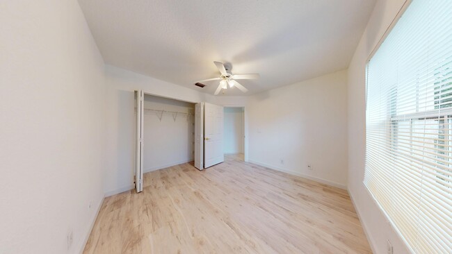Building Photo - 105 Pheasant Run Blvd