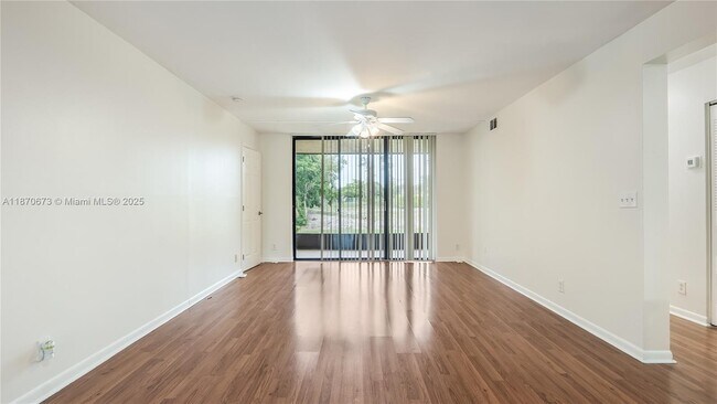 Building Photo - 5801 Riverside Dr