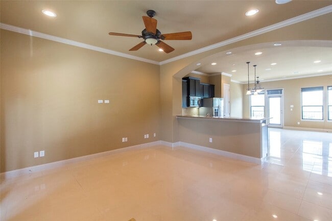 Building Photo - 7416 Bishop Rd