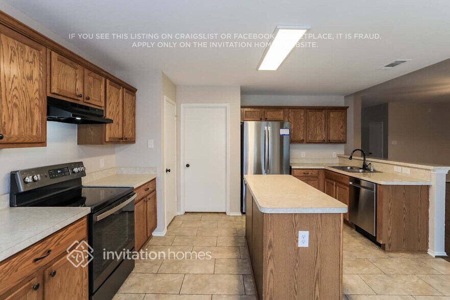 Building Photo - 108 Post Oak Dr