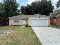 Building Photo - 9560 Crestshire Dr