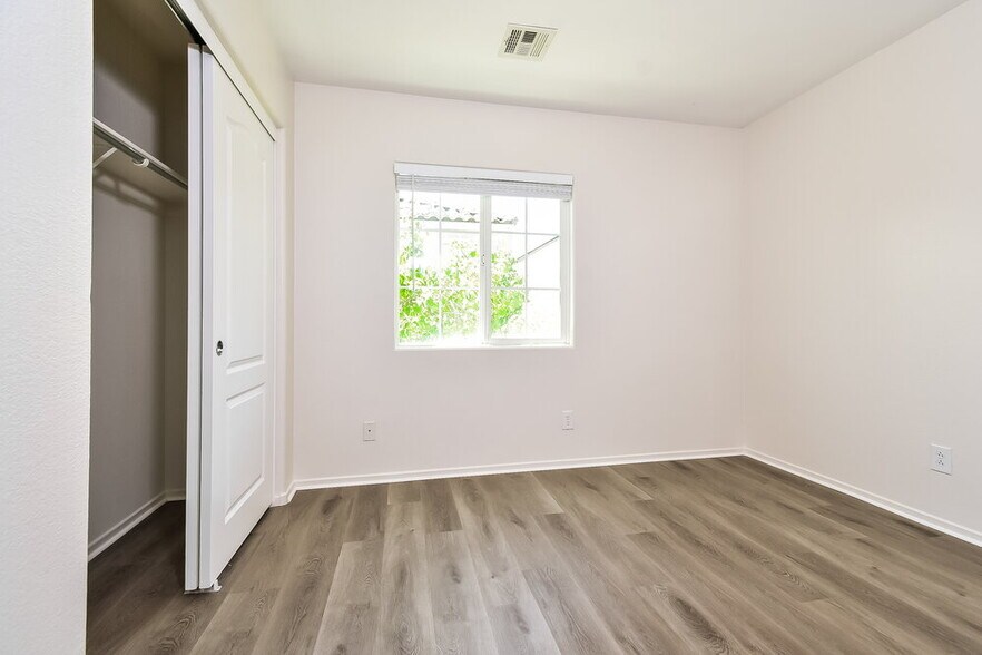 Building Photo - 7557 Cultural Ct