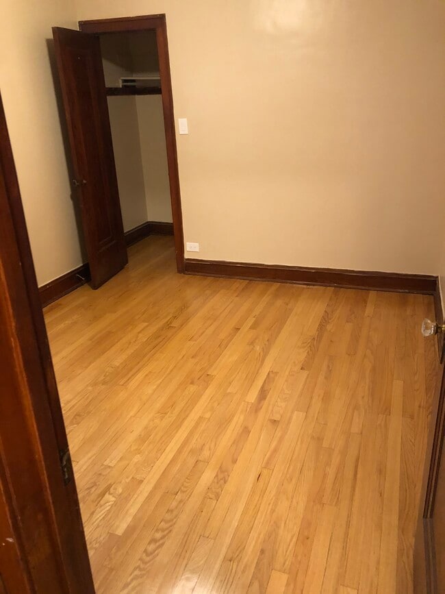 bedroom - 1648 N Nagle Ave