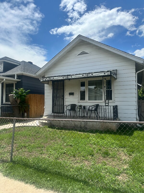 Building Photo - 4739 Pearl St