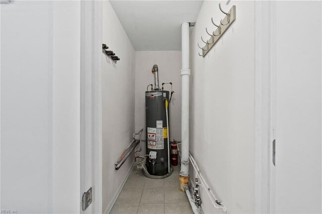 Building Photo - 8229 Gygax Rd