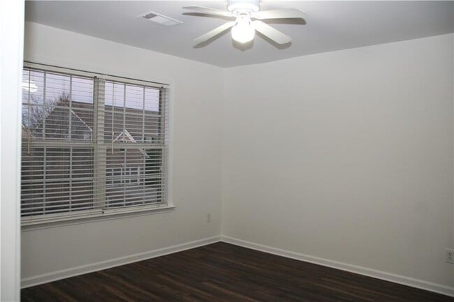 Building Photo - 1322 Loowit Falls Way