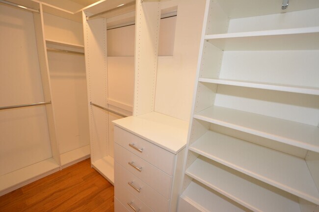 Building Photo - 3BED/3.5BATH in Hollywood Beach