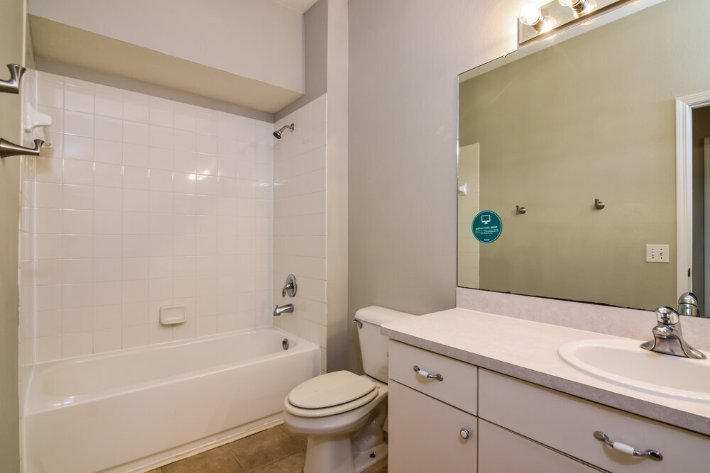 Building Photo - 15819 Stags Leap Dr