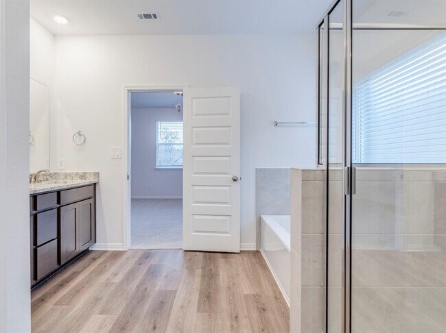 Building Photo - 260 Cathedral Mountain Dr