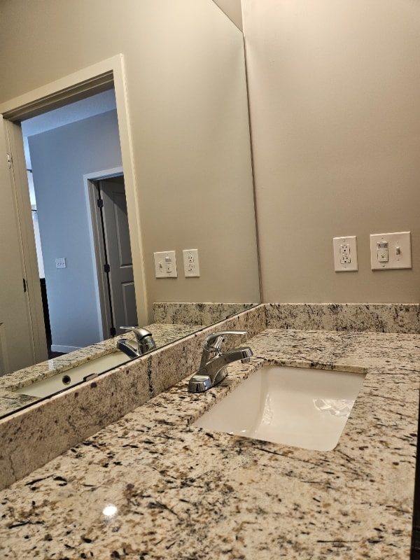 Building Photo - 2160 State Hwy 13 Hwy