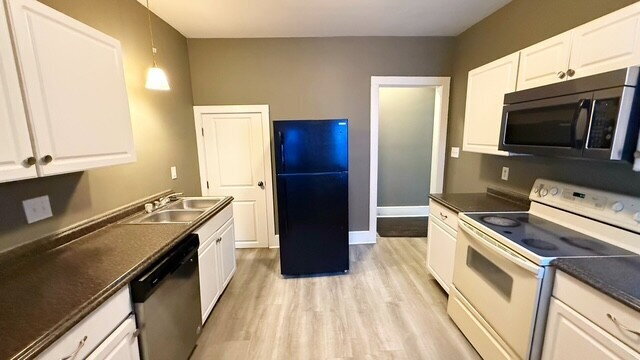 Building Photo - SOUTH BROAD RIPPLE 3BEDROOM  HALF DUPLEX AVAILABLE NOW!