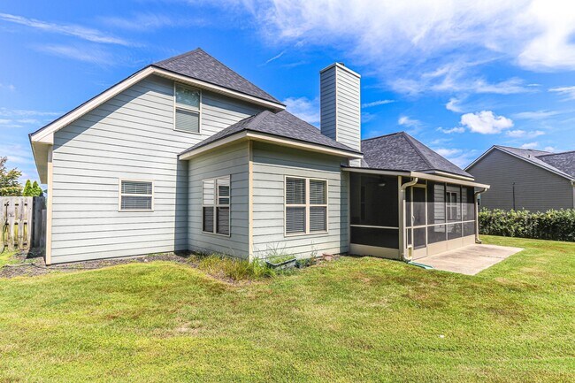 Building Photo - 1357 Highwoods Pass