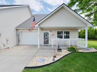 Building Photo - Beautiful 3 Bed, 2 Bath Home w/ Office in ...