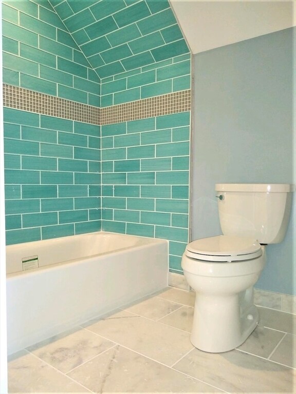 Building Photo - 7 Grand St