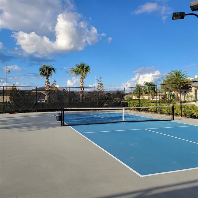 Building Photo - 17335 Blue Rdg Pl