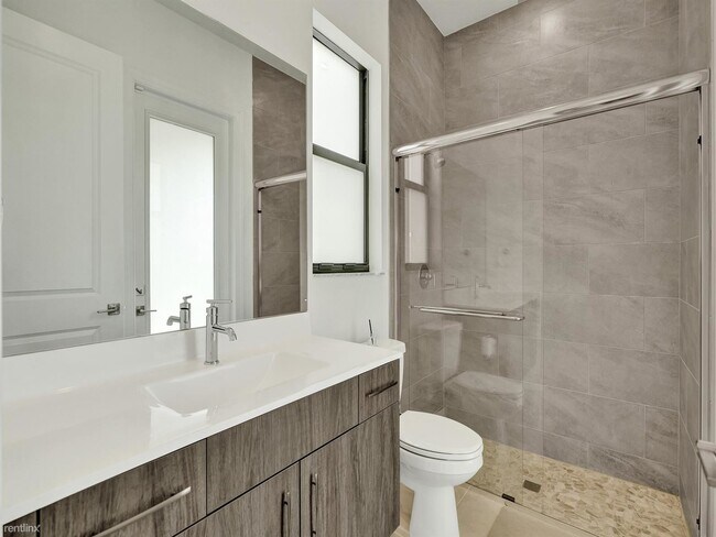 Building Photo - 5 br, 5.5 bath House - 9040 W Parkland Bay...