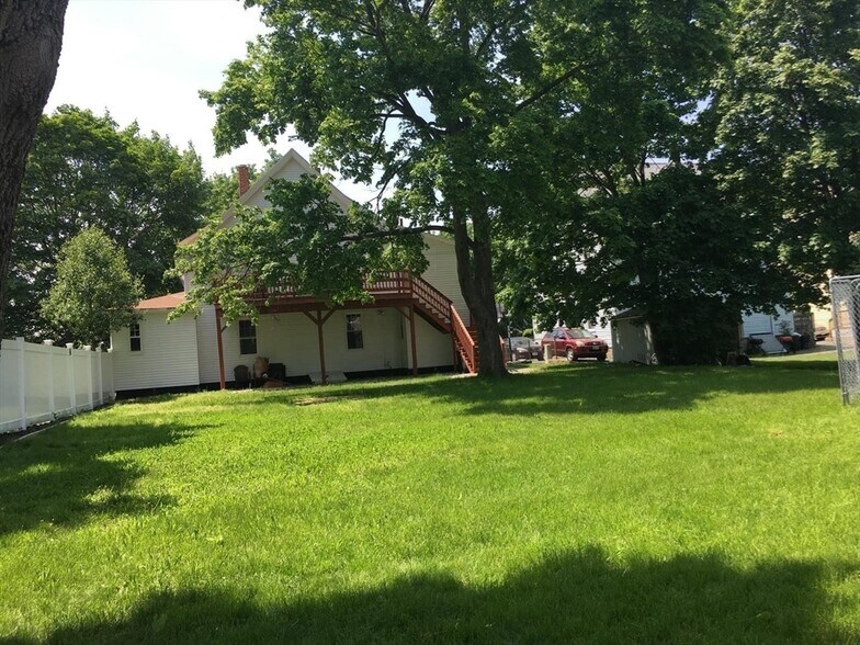 Primary Photo - 30 Nelson St