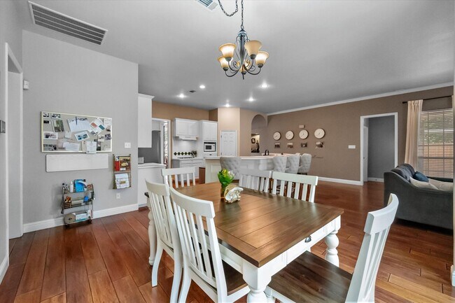 Building Photo - Gorgeous Cul-d-Sac home in Coveted Mansfie...