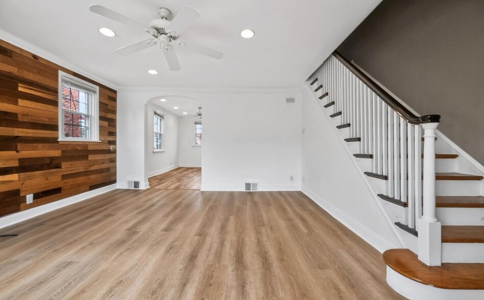 Building Photo - 7436 Belden St