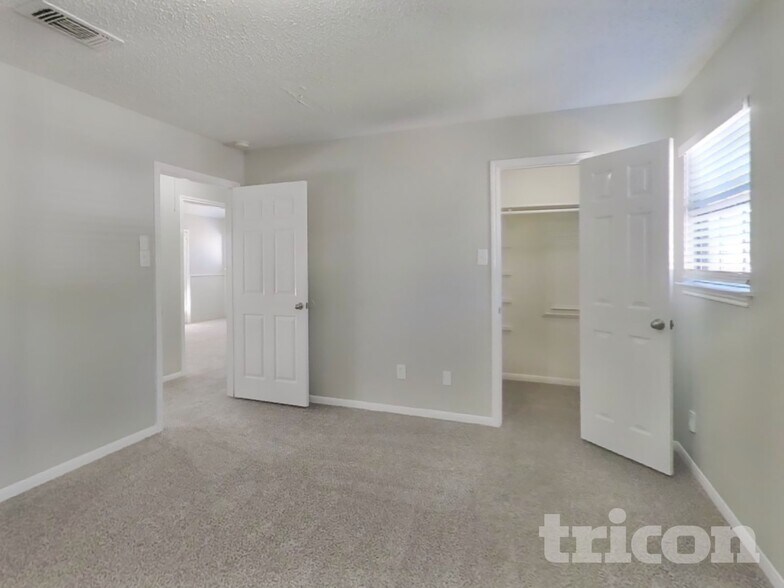 Building Photo - 12134 Quail Creek Dr