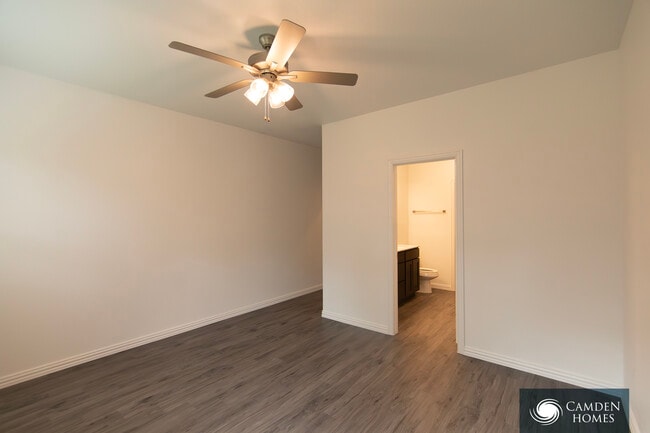 Building Photo - 4518 Aranda Rd