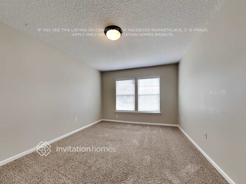 Building Photo - 2234 Justin Lake Dr