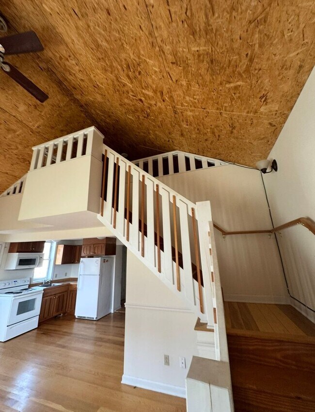 Building Photo - 31-F SL