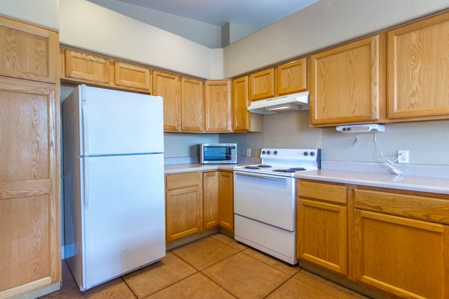 Building Photo - 909 E Drachman St
