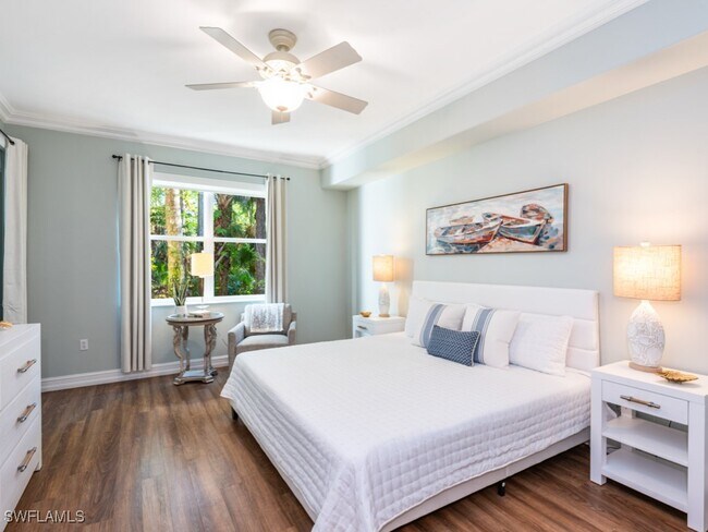 Building Photo - 2012 Tarpon Bay Dr N