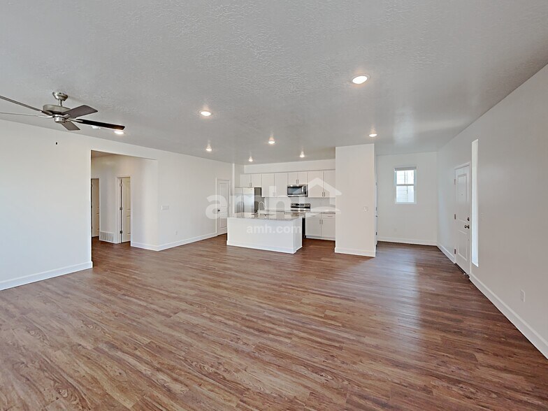 Building Photo - 6101 W Arranmore Dr