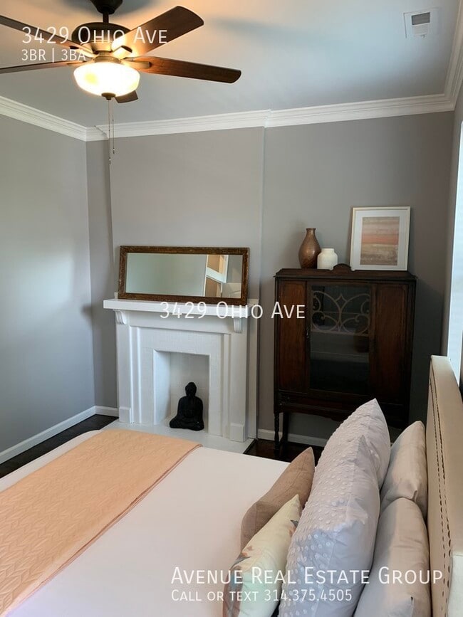 Building Photo - Beautifully Renovated Townhouse