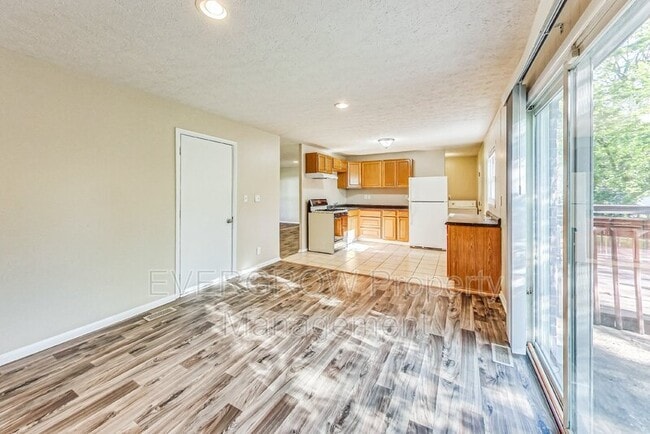 Building Photo - 3541 N Wittfield St