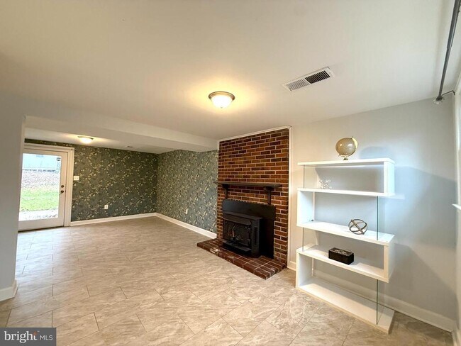 Building Photo - 4959 Linsey Ct