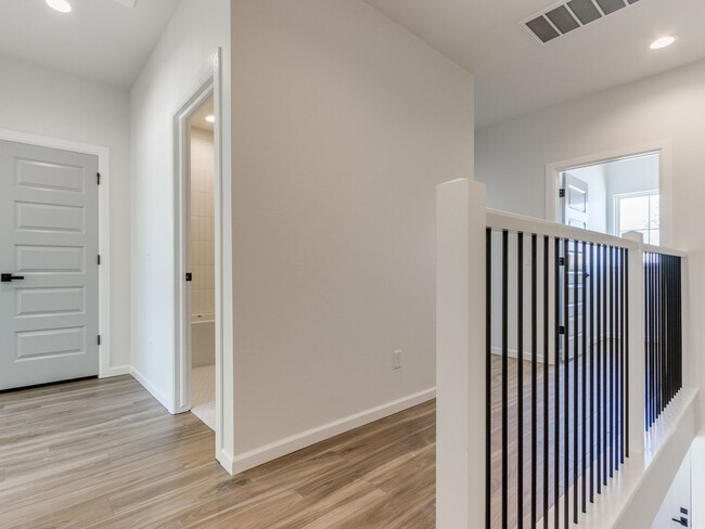 Building Photo - Beautiful New Construction Duplex