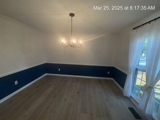 Building Photo - 3806 Airedale Ct