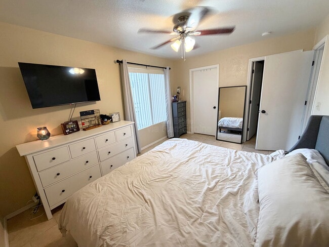 Building Photo - 10069 E Paseo San Ardo