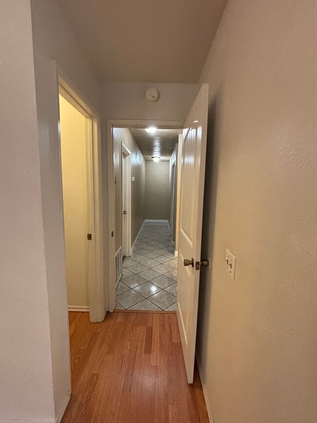 Building Photo - Welcome to your next home at 289 Tangerine!