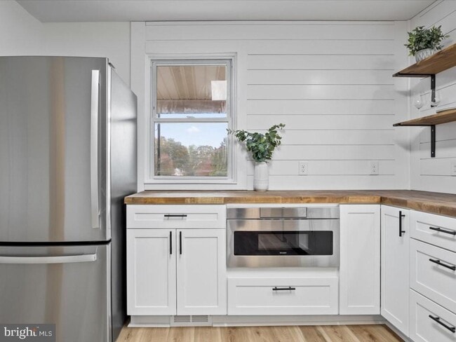 Primary Photo - 1310 Delaware Ln