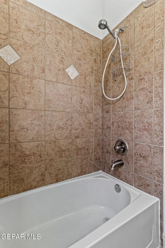 Building Photo - 5557 Gustavo Madrid Ln