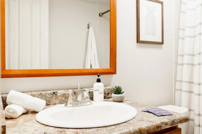 Building Photo - 6380 S Boston St