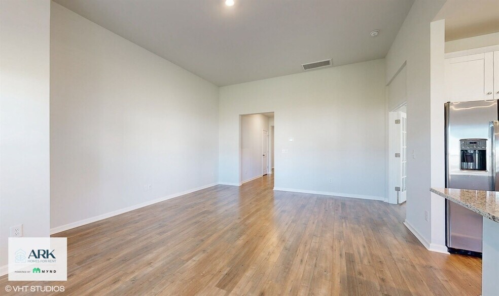 Building Photo - 163 Barwick Dr NW