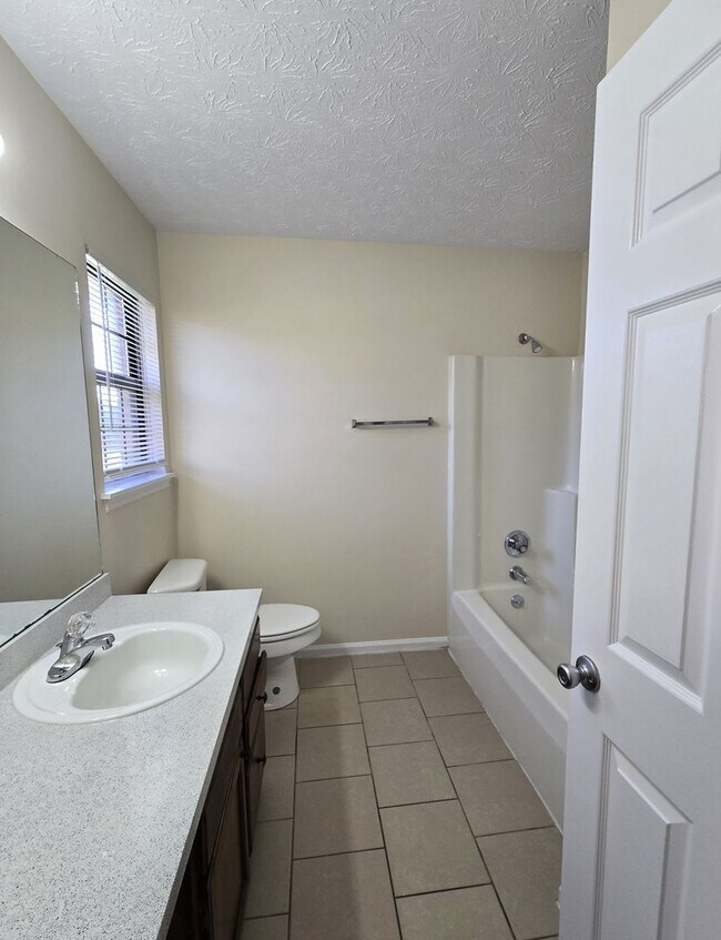 Building Photo - Belleau Woods Ranch Home  251222