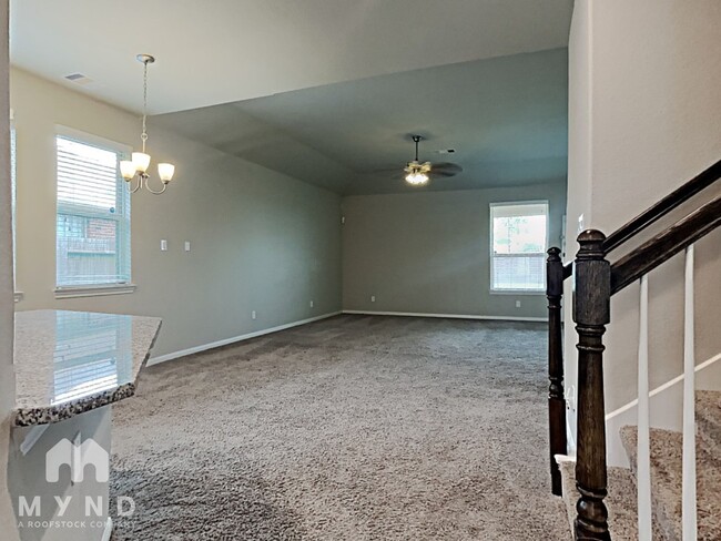 Building Photo - 11738 E Streamertail Cir