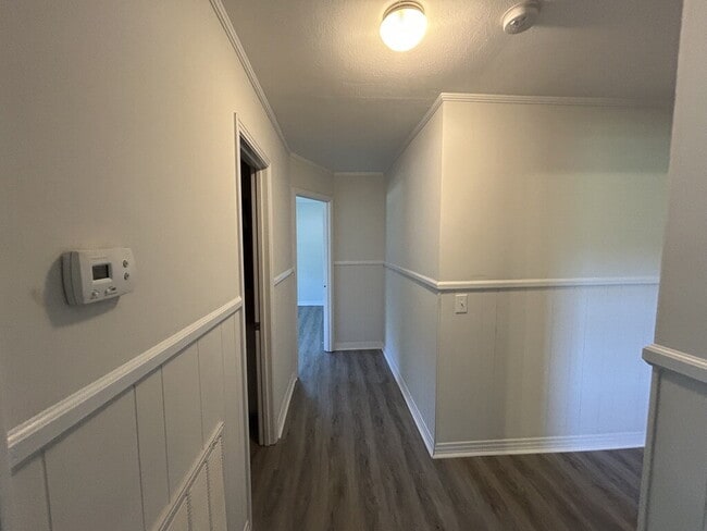 Building Photo - 3-Bedroom 2-Bathroom Home with 2 car garage  in Prime Cookeville Location!