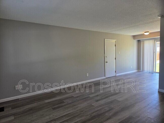 Building Photo - 4973 W 8th Street Rd