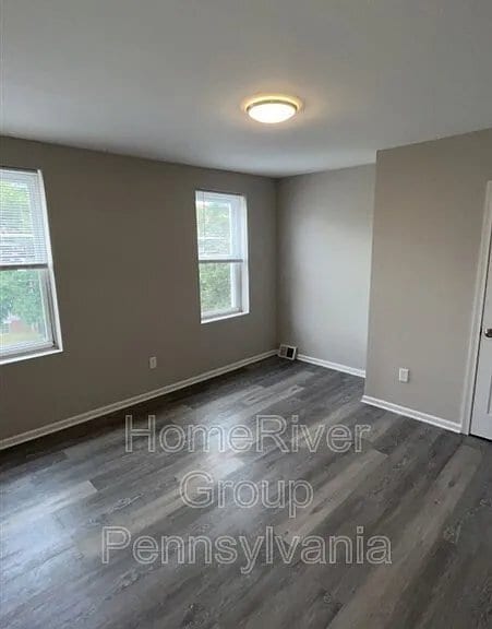 Building Photo - 5025 Jackson St