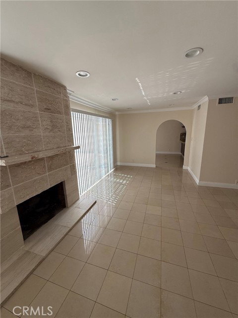 Building Photo - 9 Mandrake Way