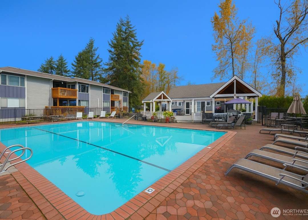 Building Photo - 17301 NE 45th St